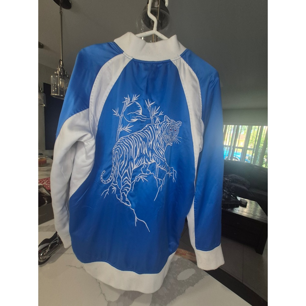Jaywalker‎ Mens Blue Satin Tiger Embroidered Bomber Jacket Varsity Zip Up Size M - Picture 16 of 16